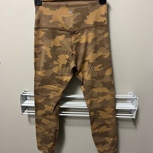 Lulumon Align Leggings - size 6